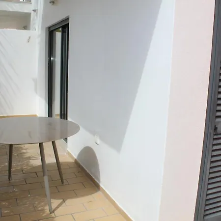 V2 Jardins De G Apartman